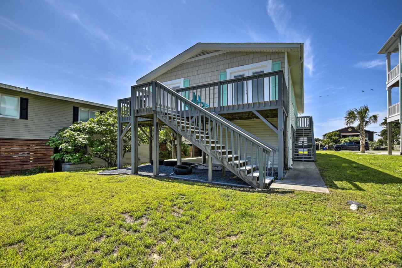 Oak Island Beach Abode With Deck Walk To Shore! Bagian luar foto